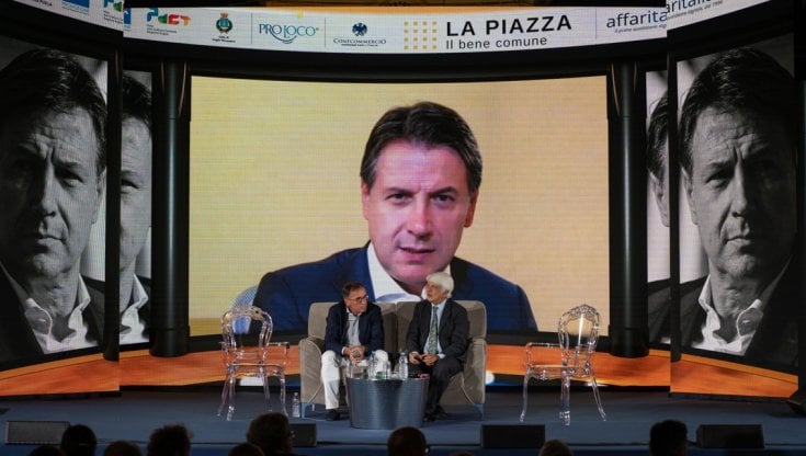 Conte chiude ai dem: "Se il Pd è questo, difficile dialogare"