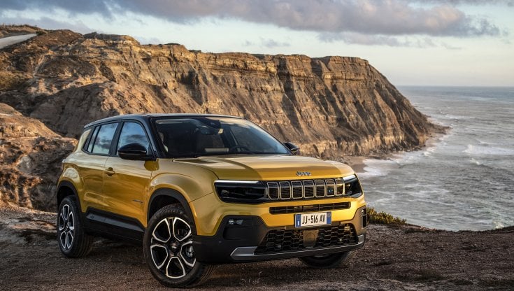 Jeep Avenger, il primo modello elettrico e la strategia "a zero emissioni"