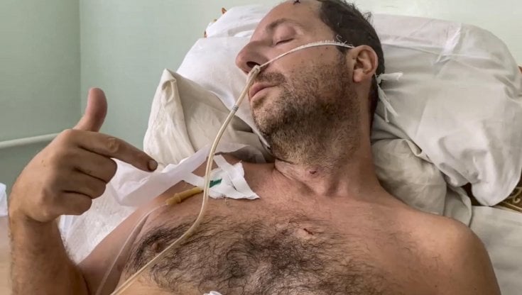 Reporter italiano ferito dallo scoppio di una mina. Morto l’autista ucraino