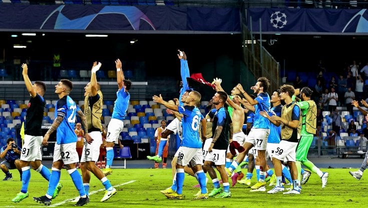 Napoli, in Scozia una grande chance. Ma il rinvio penalizza gli azzurri