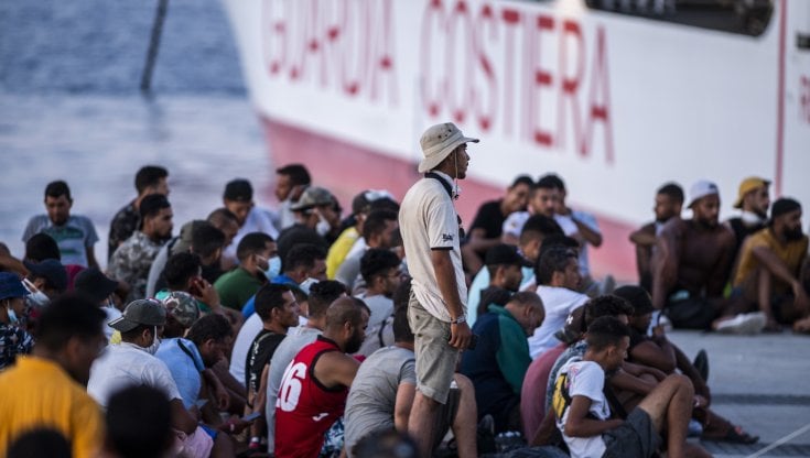 Migranti, la nuova rotta della morte. Dal Libano e dalla Turchia verso l'Italia