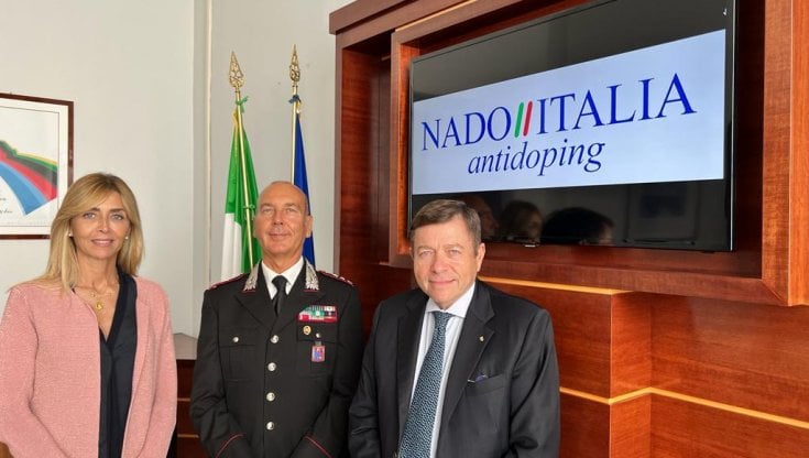 Alessia Di Gianfrancesco, direttore generale presso Nado Italia, il tenente colonnello Marco Datti e il presidente di Nado Italia, professor Fabio Pigozzi