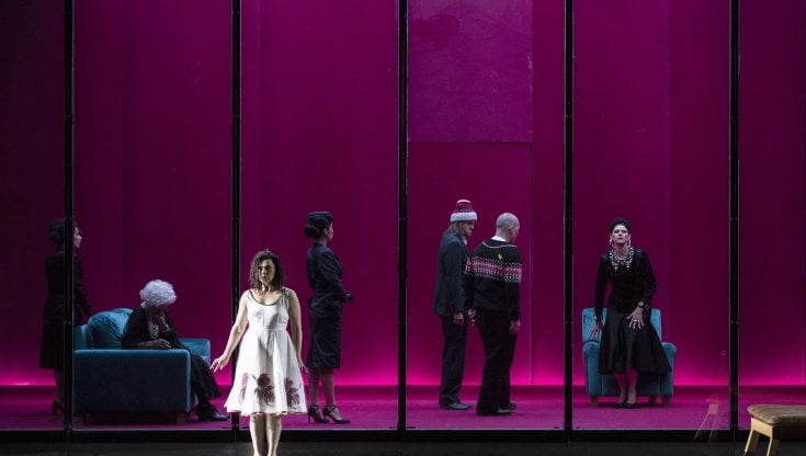Ausrine Stundyte in scena a Salisburgo nel 2020 nel ruolo di Elettra,&nbsp;che proporr&agrave; dal 18 ottobre a Roma con la direzione di Antonio Pappano&nbsp;(Ausrine Stundyte)