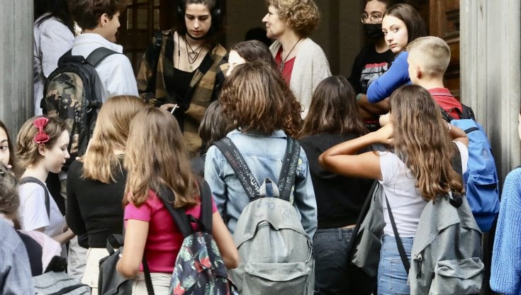Scuola, la fondazione Agnelli: "L'Italia spende 75mila euro per ogni studente, più della media europea"