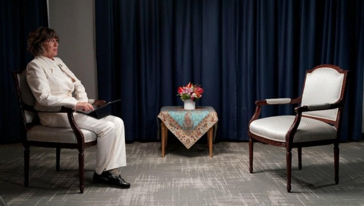 Amanpour rifiuta il velo. E il presidente iraniano Raisi cancella l'intervista con la Cnn