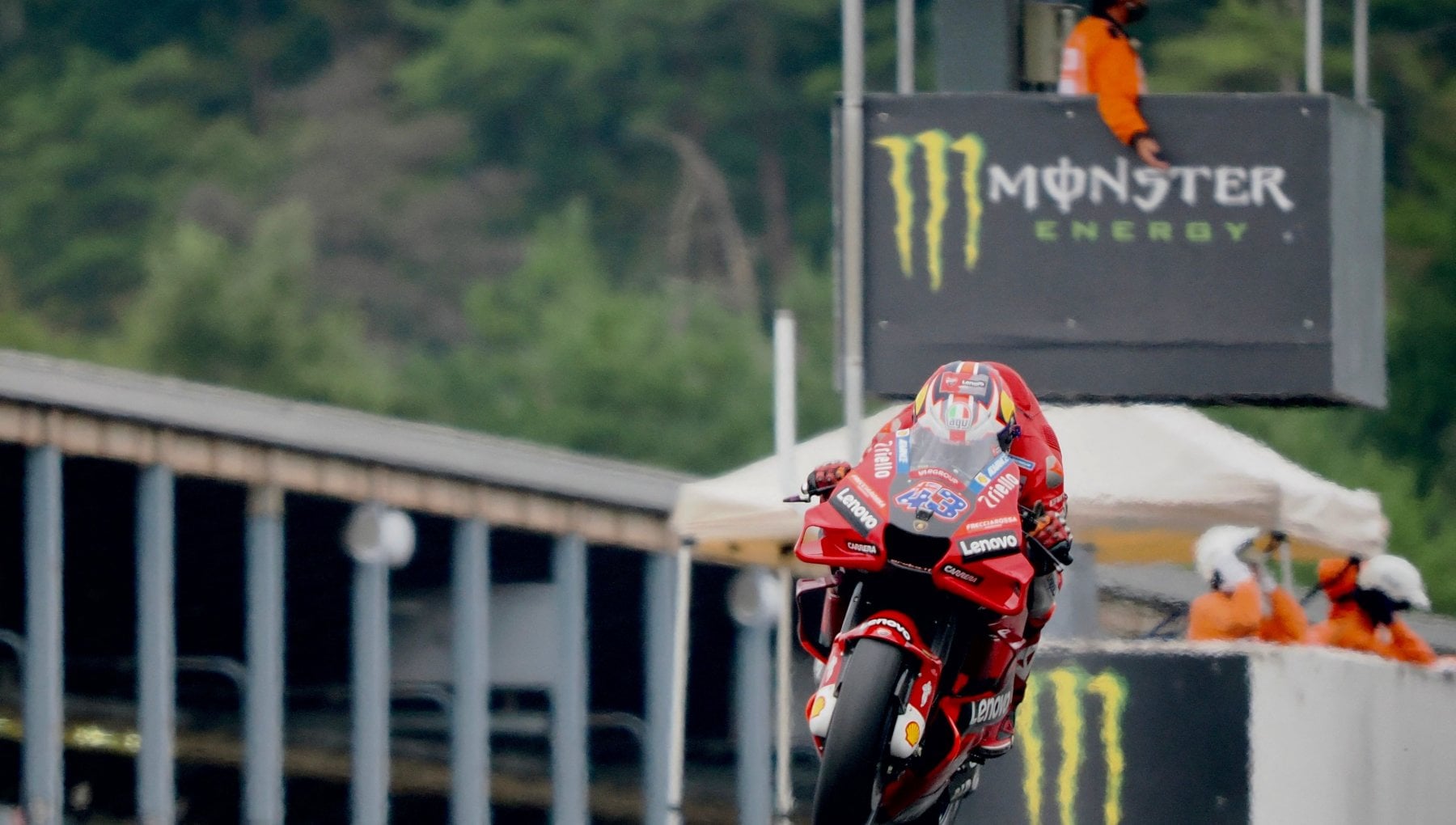 MotoGp, Giappone: Miller e Bagnaia, Ducati in testa nella libere - la ...