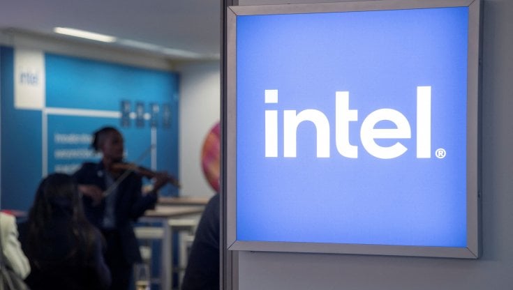 Chip, Intel pronta a investire in Veneto: vicino all'Autostrada del Brennero uno stabilimento da 4,5 miliardi