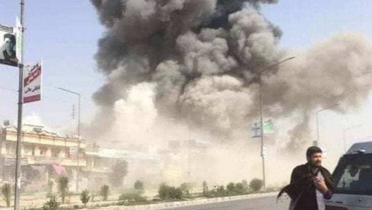 Afghanistan, Kabul, esplosione nella scuola dove decine di ragazze sostenevano esami nel cuore del quartiere dell'etnia Hazara  