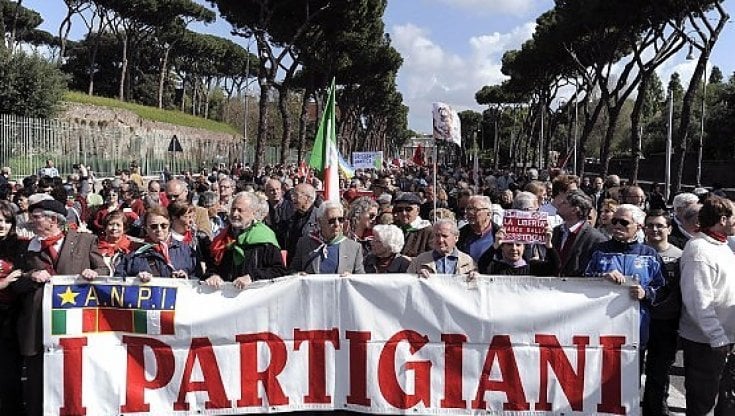 L'allarme dell'Anpi: "Si apre una fase piena di pericoli, rilanciare il movimento antifascista"