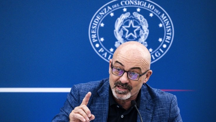 Gas, Cingolani assicura: "Quantità per l'inverno ci sono". Dalla Russia forniture sempre a zero