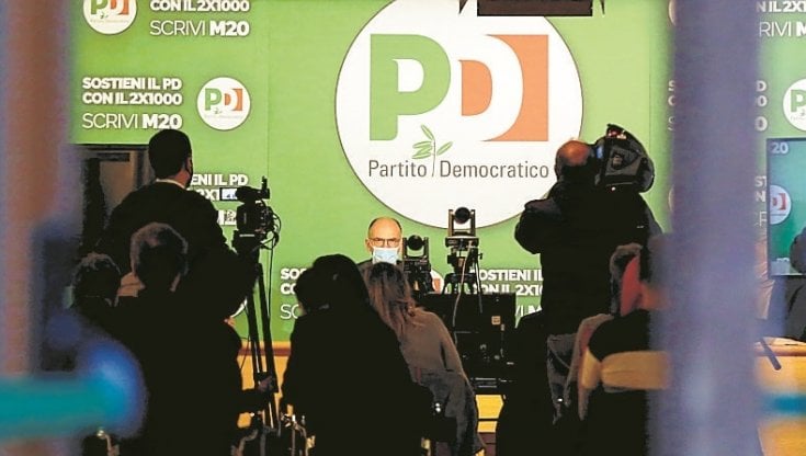 Cara Sinistra, impara ad amare il XXI secolo