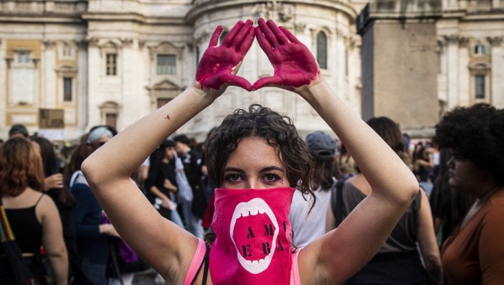 Una manifestazione per i diritti delle donne