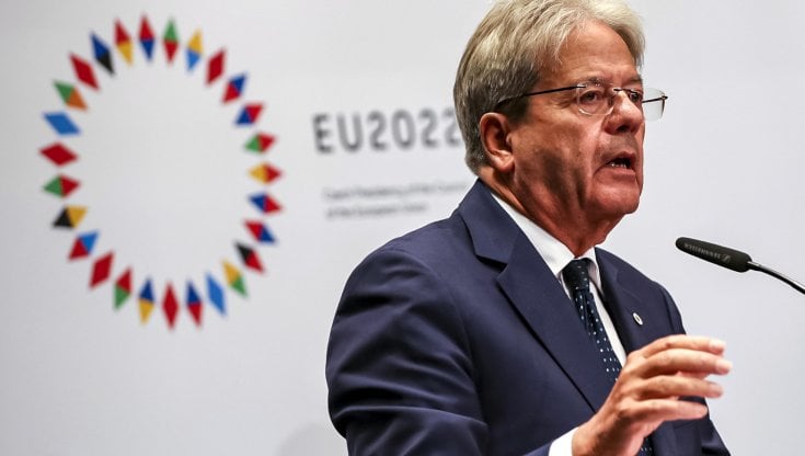 Energia, i leader Ue  riuniti a Praga. Von der Leyen: "Parliamo di tetto al prezzo ma non oggi". Gentiloni: "Price cap dinamico può essere soluzione giusta"