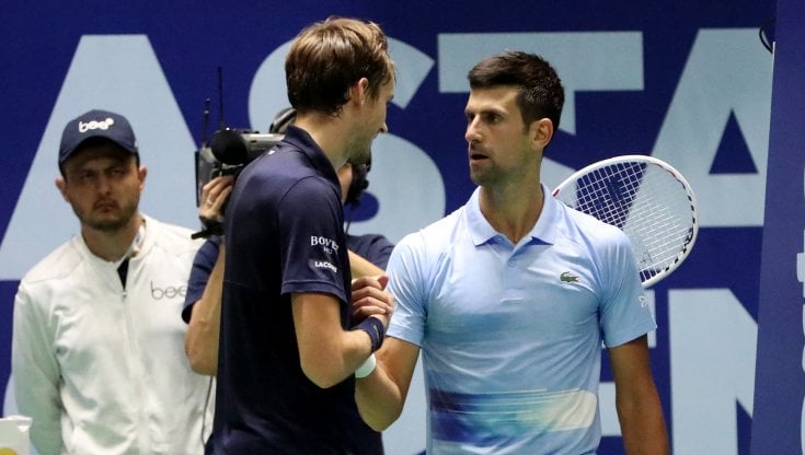 Medvedev comunica il ritiro a Djokovic