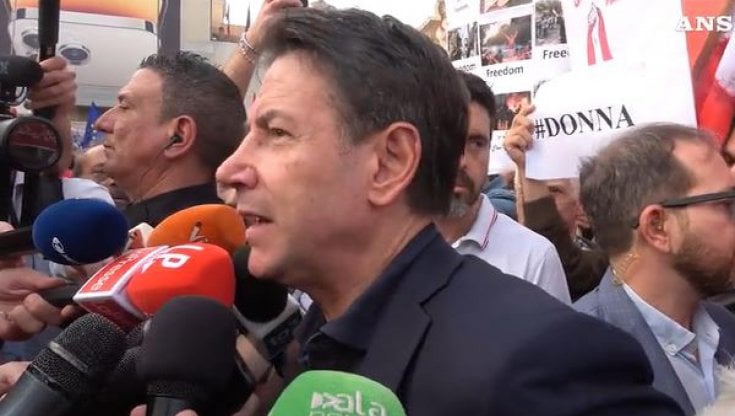 Giuseppe Conte alla manifestazione della Cgil di sabato scorso