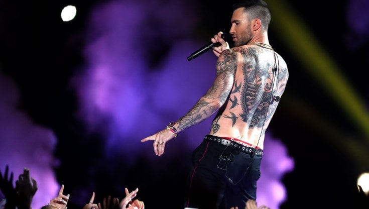 Maroon 5, dopo il tradimento torna il sereno tra Adam Levine e Behati  Prinsloo - la Repubblica