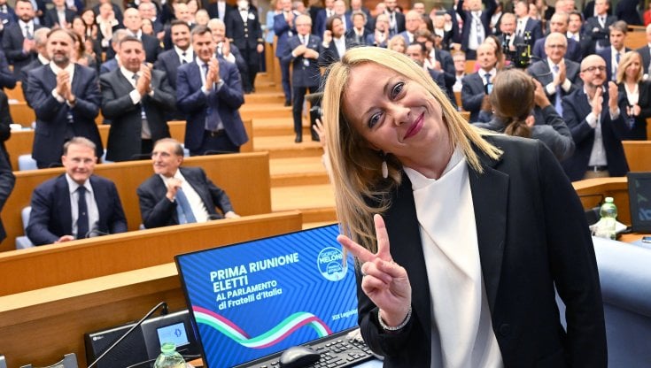 Le matricole di Giorgia scoprono il Parlamento: “Ma come si fa a votare?”