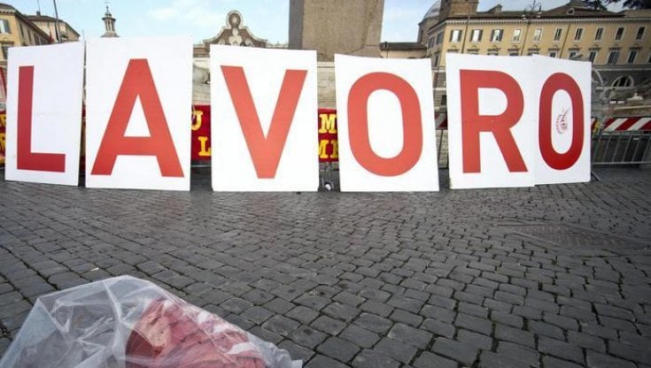 Il Covid frena l'economia sommersa. Calano gli affari per stupefacenti e prostituzione