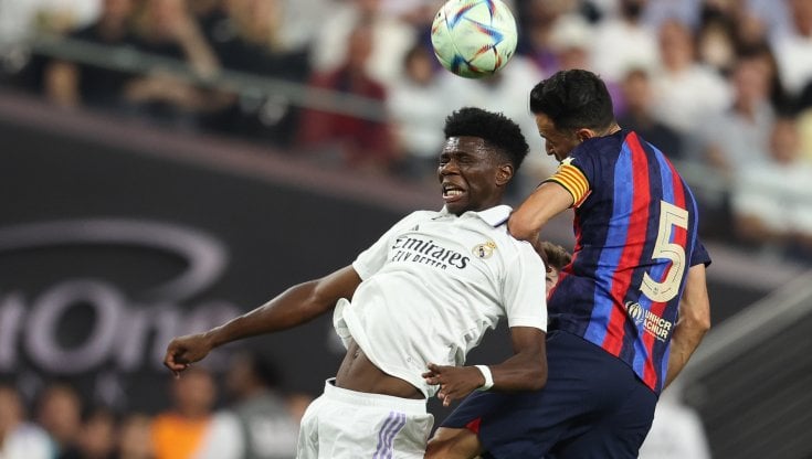 Tchouameni e Busquets durante il Clasico giocato a luglio a Las Vegas