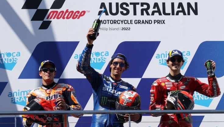 Il podio: da sinistra, Marquez, Rins e Bagnaia