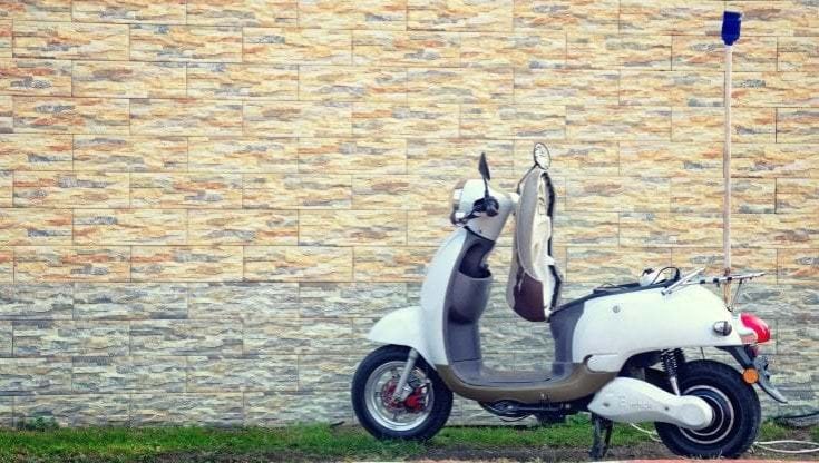 Ecobonus, oggi il via alle domande per gli incentivi su moto e motorini elettrici. Come richiederli a quanto valgono