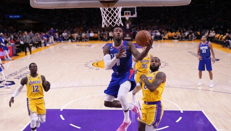 Clippers-Lakers: Wall a canestro 