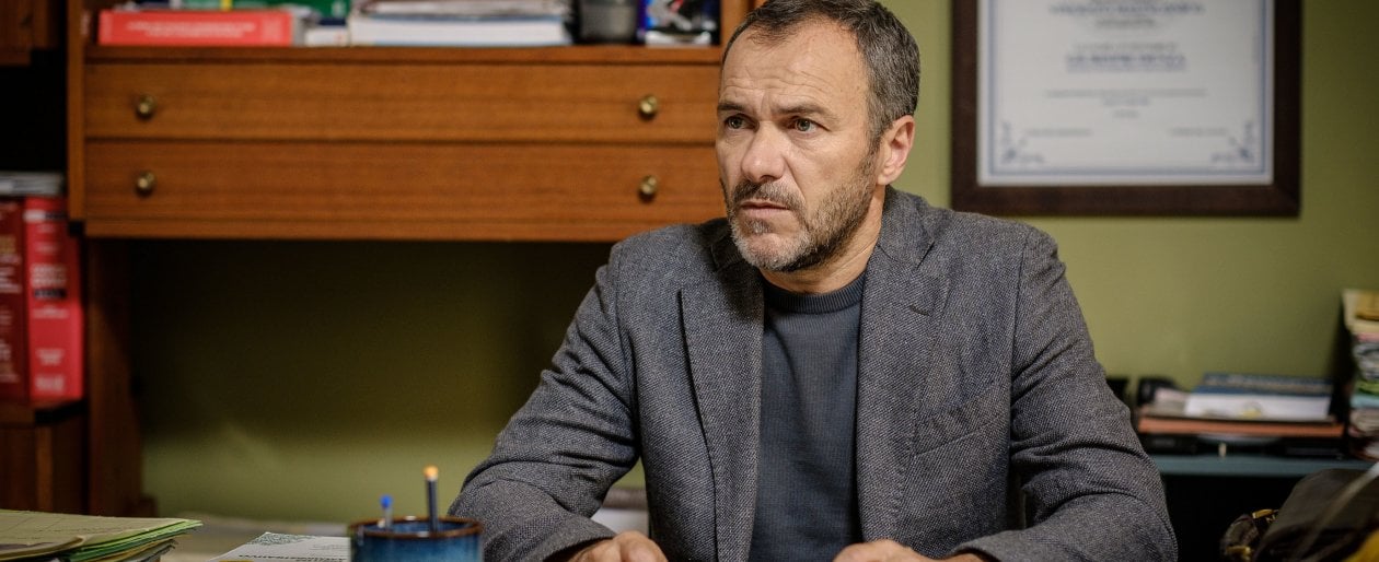 'Vincenzo Malinconico', il genio distratto dell'avvocato antieroe