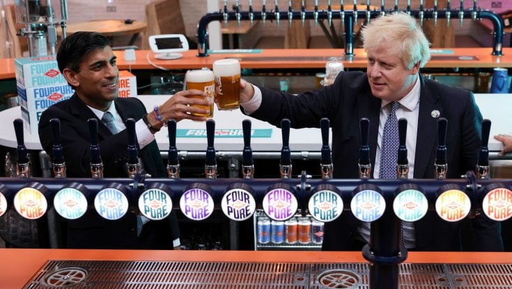 Boris Johnson si ritira, Sunak  è il favorito a diventare il nuovo premier inglese