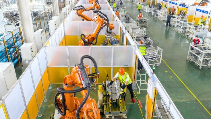 L'Eurozona punta sempre più verso la recessione: indici Pmi in picchiata per il manifatturiero
