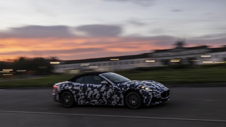 Maserati GranCabrio, ecco il prototipo in strada