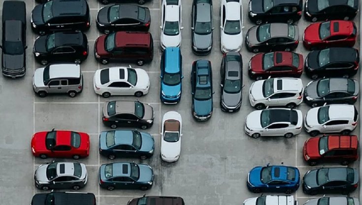 Ritornano gli incentivi: dal governo fino a 7500 euro per l'acquisto di auto elettriche