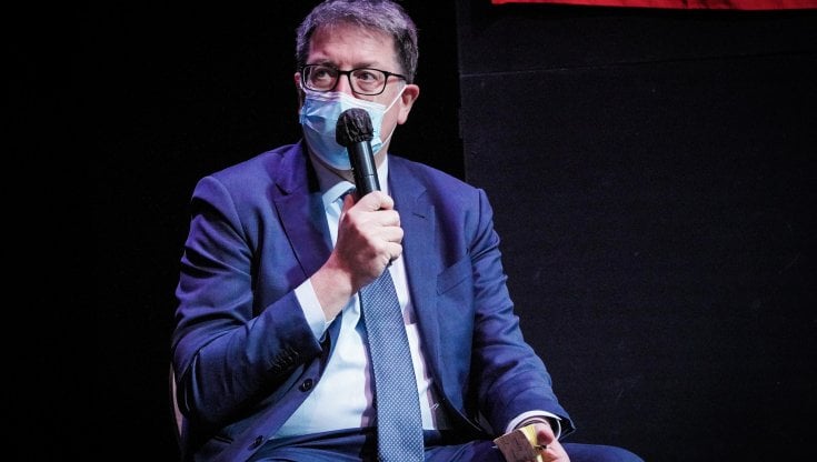 Federmeccanica al governo: "Basta slogan, fate presto". Bonomi incalza su fisco e pensioni. Meloni:" Risorse non per bonus inutili"