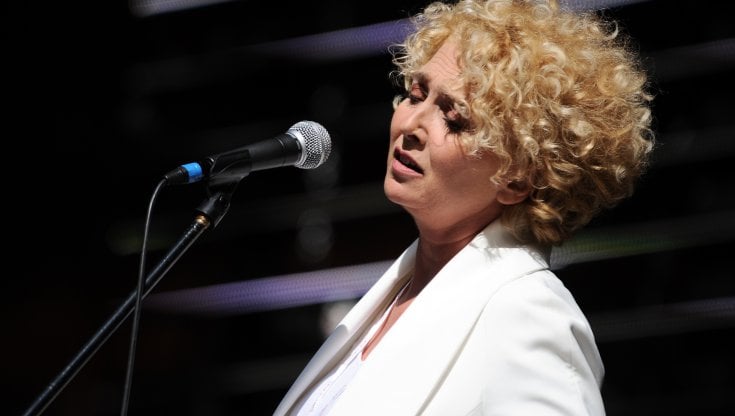 Il compleanno di Joni Mitchell, il regalo di Rossana Casale. "Un album tributo per lei, che è stata la mia guida"