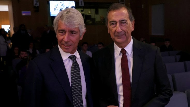 Il ministro dello Sport Andrea Abodi con il sindaco di Milano Giuseppe Sala