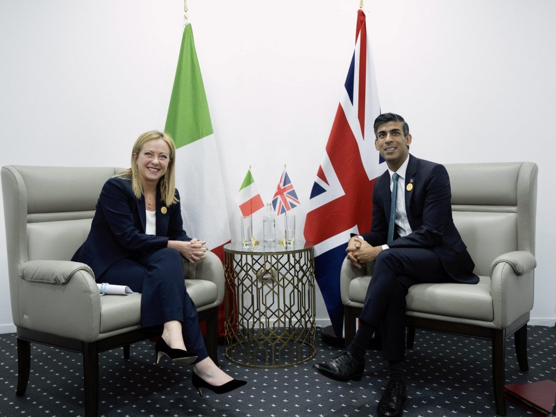 La premier Giorgia Meloni con&nbsp;il primo ministro del Regno Unito,&nbsp;Rishi Sunak