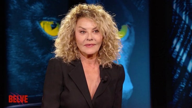 Eva Grimaldi si confessa a Belve: "Mi ero innamorata di Roberto Benigni"