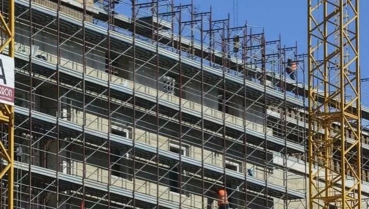 Superbonus, la proposta di banche e costruttori per sbloccare i crediti: compensarli con i debiti delle tasse