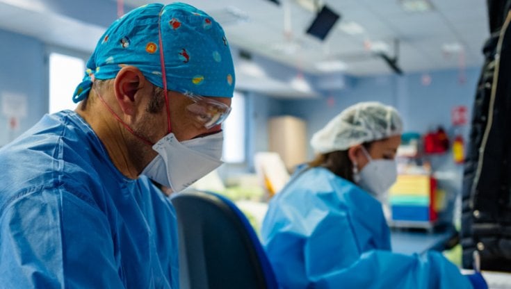 Sanità globale, come riformare la finanza mondiale: le risorse per contrastare le malattie ci sono, ma sono spese male