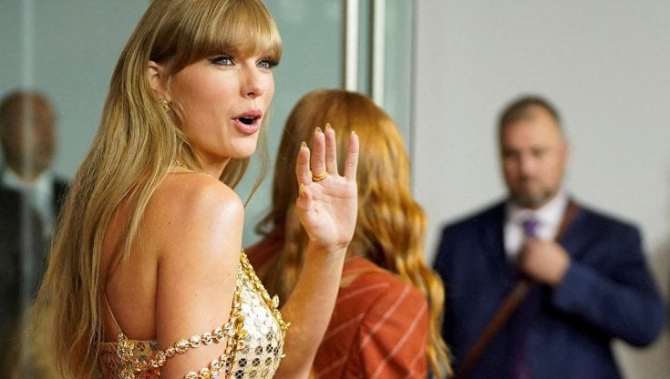 Taylor Swift, Ticketmaster in tilt: cancella prevendite del tour per eccesso di richieste