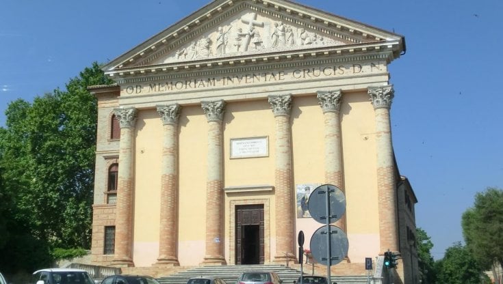La chiesa di Santa Croce a Macerata