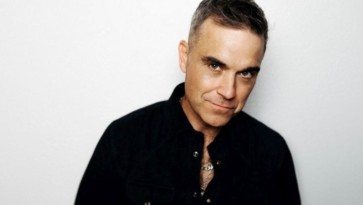 Mondiali di calcio, Robbie Williams: "Sarebbe ipocrita se non andassi a cantare in Qatar"