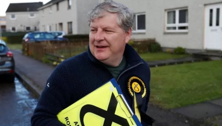 Angus Robertson (Reuters)