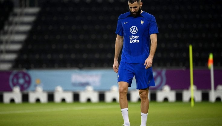 Francia, si rompe Benzema: il suo Mondiale è già finito. "Mai arreso nella vita ma ora è giusto lasciare il mio posto a qualcun altro"
