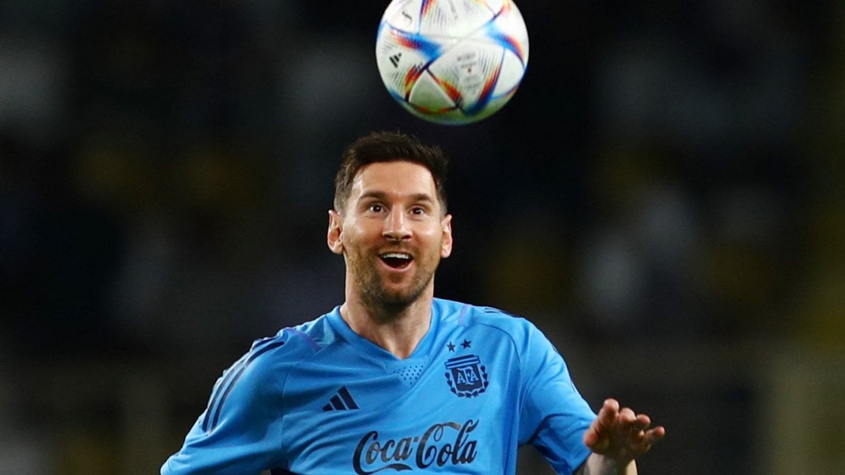 Io tifo Argentina: Messi non pu&ograve; lasciare senza aver vinto un Mondiale