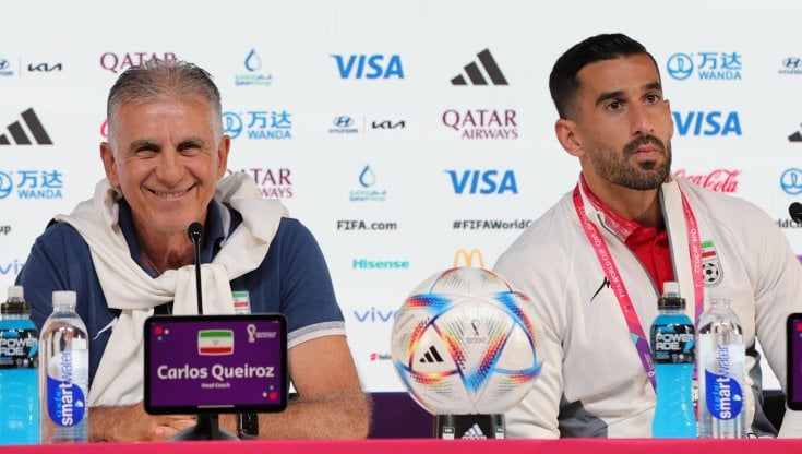 Il ct dell'Iran Carlos Queiroz, con lui Ehsan Hajisafi