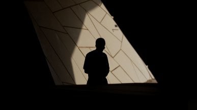 "Quale partita?". Gli indifferenti al Mondiale tra le strade di Doha