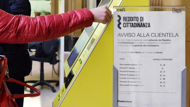 Reddito di cittadinanza, sussidio limitato a otto mesi nel 2023. Poi stop per tutti dal 2024