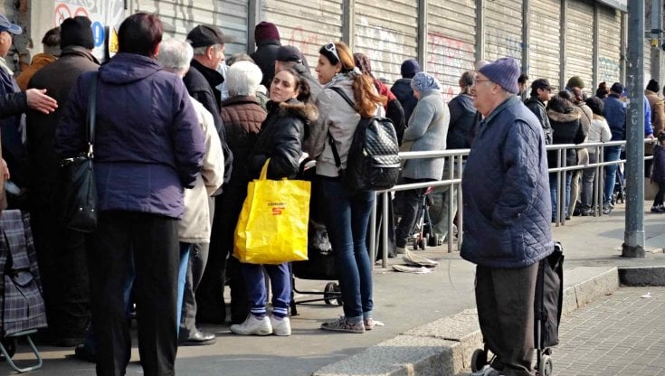 Istat, con le politiche sulla famiglia del governo Draghi ridotte le disuguaglianze e il rischio povertà