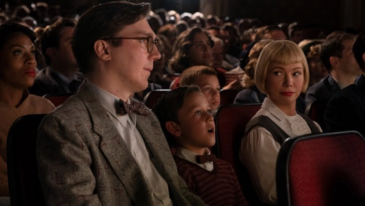 Paul Dano (il pap&agrave;), Gabriel LaBelle (Sammy) e Michelle Williams (la mamma) in The Fabelmans, al cinema dal 22 dicembre (Merie Weismiller Wallace/Universal Pictures)