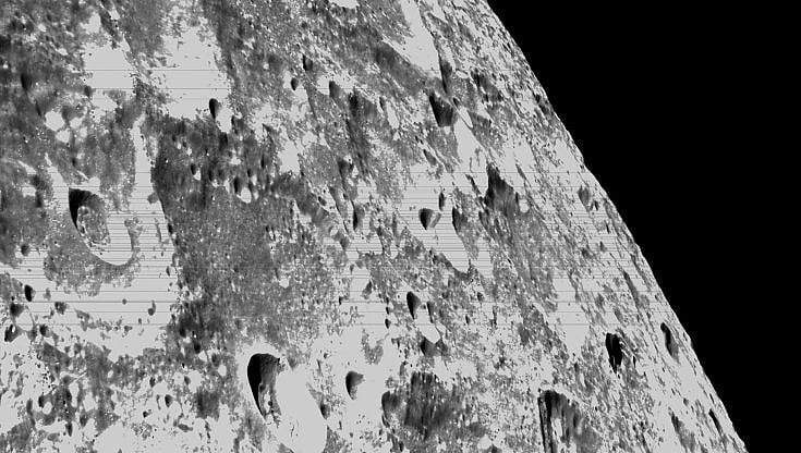 A tu per tu con la Luna. Le foto della sonda Orion alla Magnifica Desolazione
